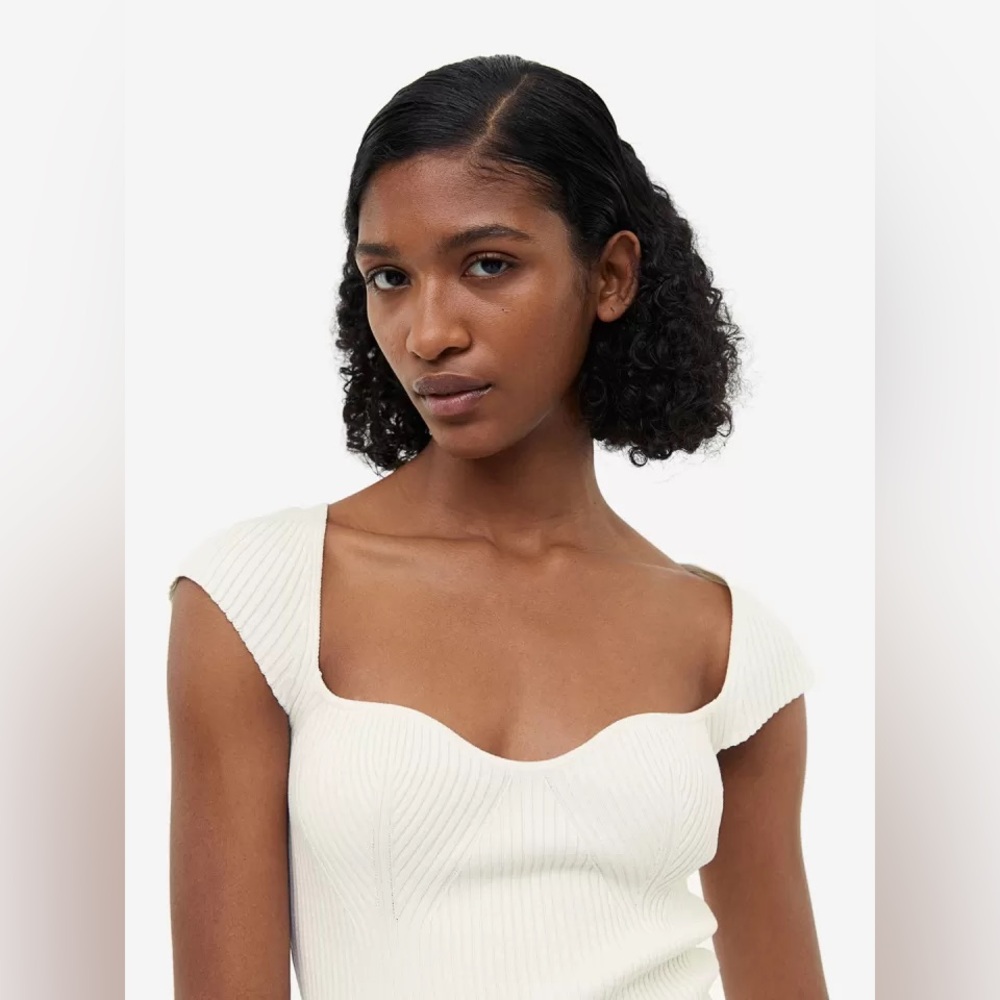 NWOT! H&M ‘Rib-Knit Top’ - Picture 2 of 7